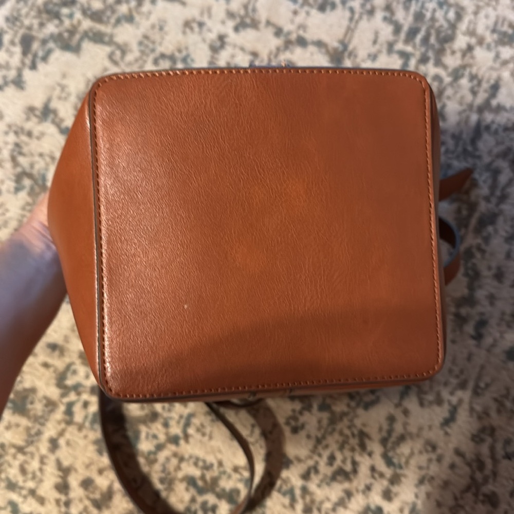Bucket Bag - Picture 4 of 5